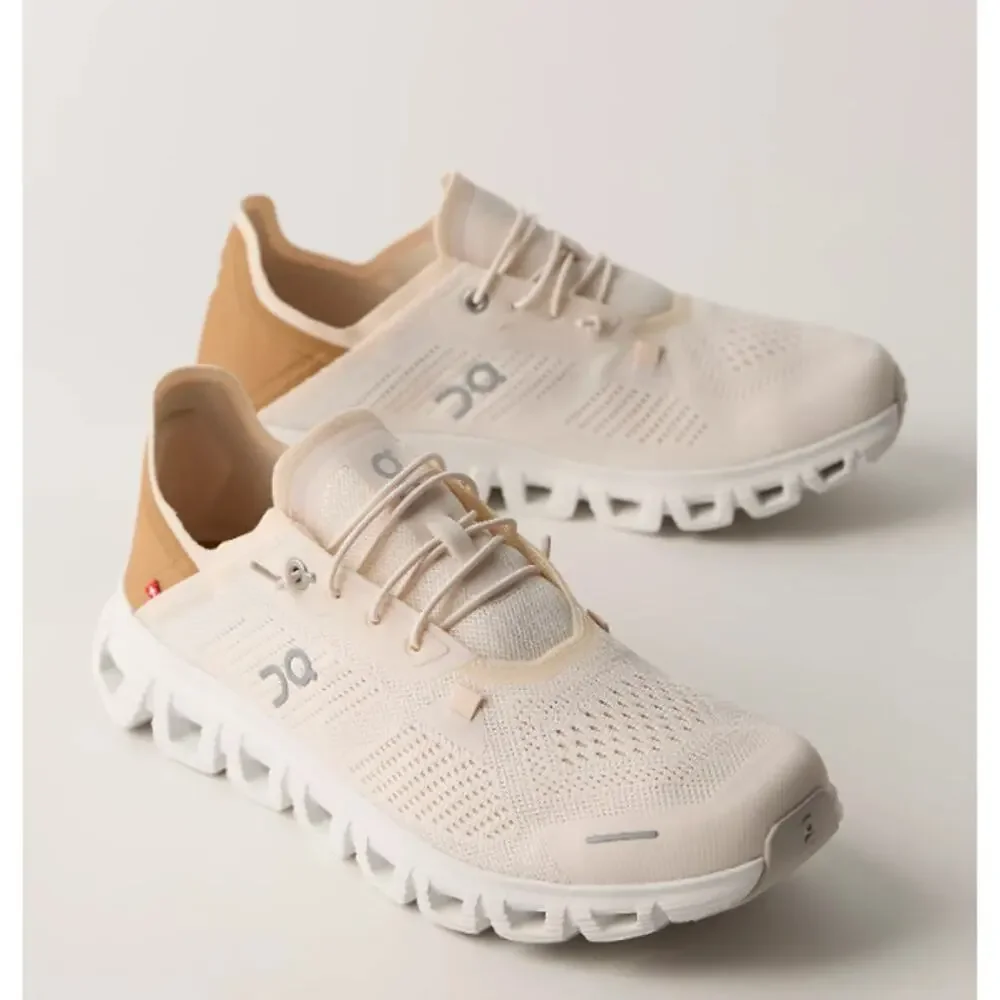 NEW On Running Cloud 6 Coast Women's Sneakers in Gardenia / Sphinx Size US 7 - Picture 2 of 9